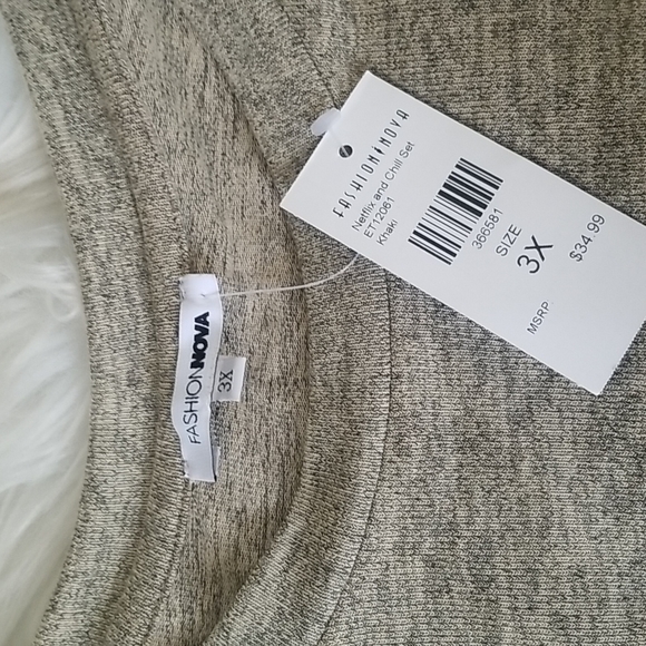 Fashion Nova Netflix and chill Khaki crop top size 3X new with tags - Picture 5 of 6